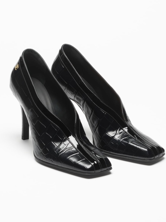 CHANEL Shoes - Chanel shoes 37